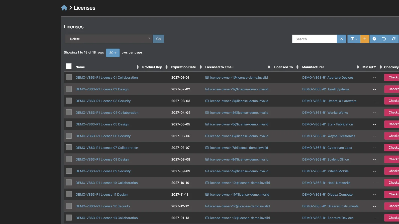 Managed Snipe-IT Licenses in dark theme
